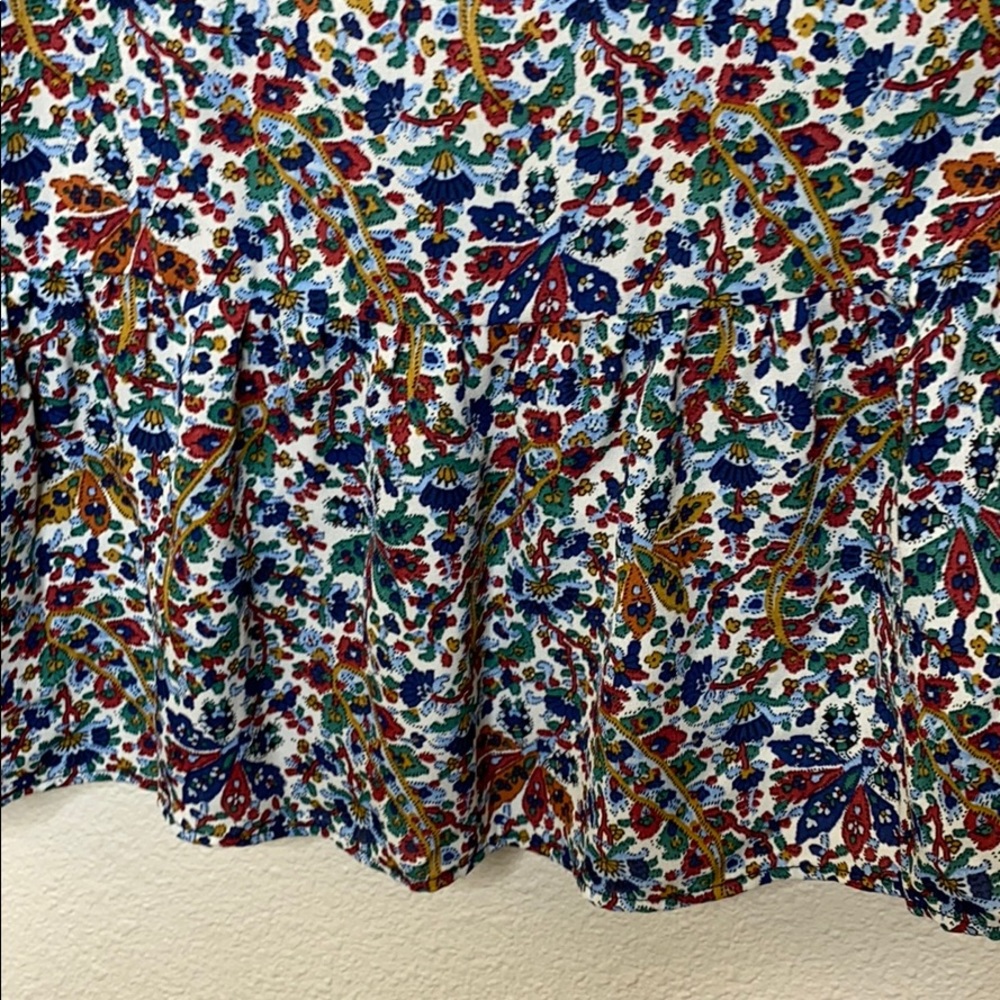 Zara Basic Blouse V Neck Size Small - image 8